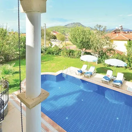 فيلة Sleeps 6 Air Con Wifi